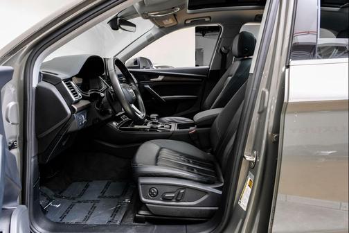 2023 Audi Q5 45 S line Premium Plus