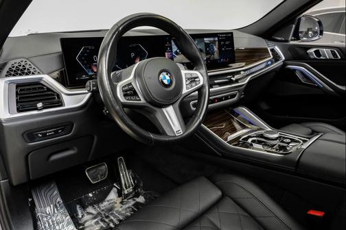 2025 BMW X6 xDrive40i