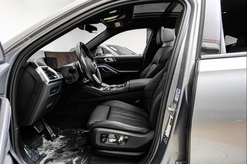 2025 BMW X6 xDrive40i