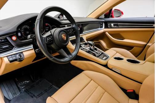 2023 Porsche Panamera Platinum Edition