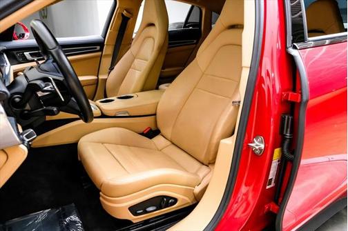 2023 Porsche Panamera Platinum Edition