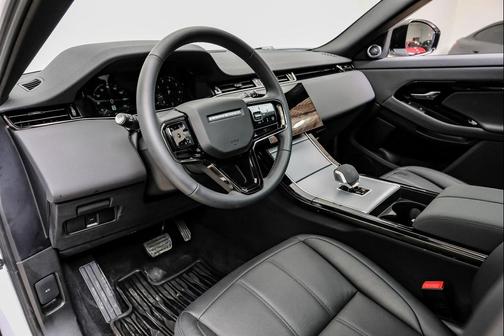 2025 Land Rover Range Rover Evoque Core S