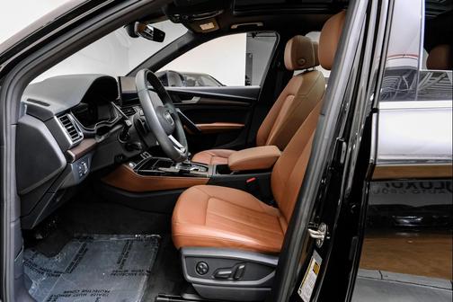 2023 Audi Q5 45 S line Premium Plus