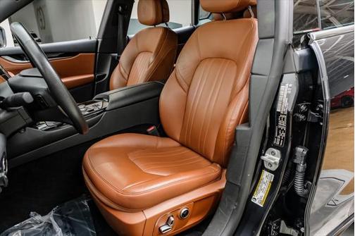 2022 Maserati Levante Modena