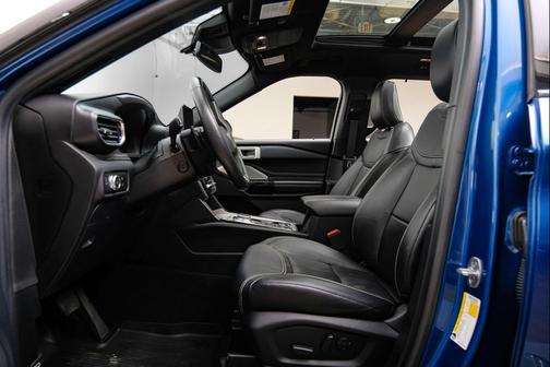 Blue Metallic 2021 Ford Explorer ST
