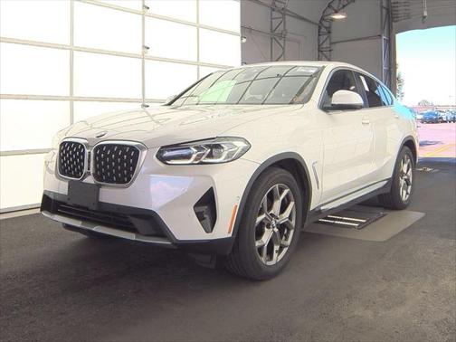 2024 BMW X4 xDrive30i