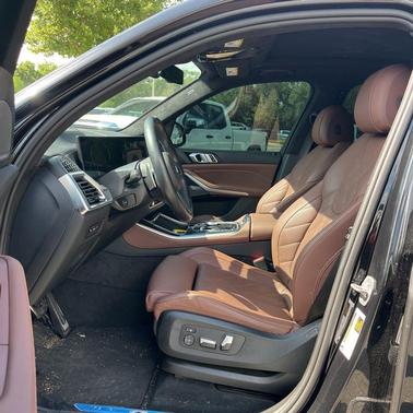 Black Sapphire Metallic 2024 BMW X5 sDrive40i