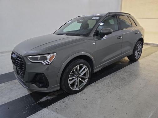 2023 Audi Q3 Premium 45 TFSI S line quattro Tiptronic