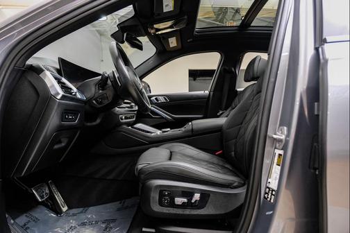 2025 BMW X6 xDrive40i