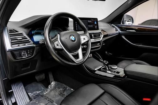 2024 BMW X4 xDrive30i