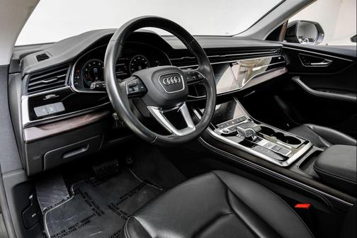 2023 Audi Q8 55 Premium Plus