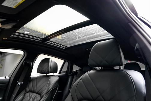 2025 BMW X6 xDrive40i