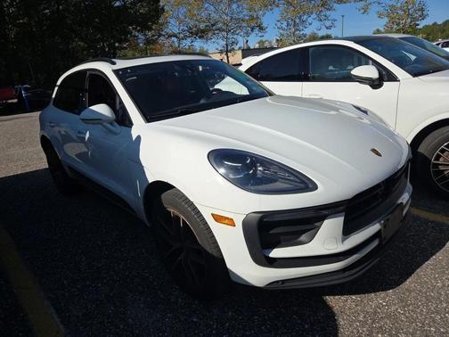 2023 Porsche Macan T