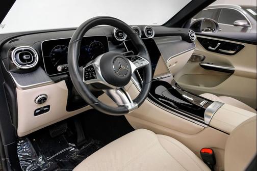 2025 Mercedes-Benz GLC 300 4MATIC