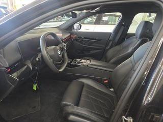 2024 BMW 530 i