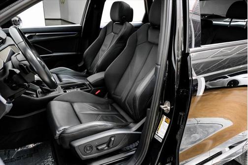 2024 Audi Q3 45 S line Premium Plus