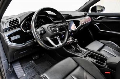 2024 Audi Q3 45 S line Premium Plus