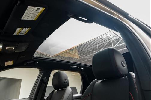 2022 Land Rover Discovery Sport S R-Dynamic