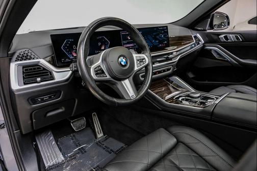 2025 BMW X6 xDrive40i