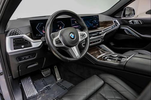 2025 BMW X6 xDrive40i