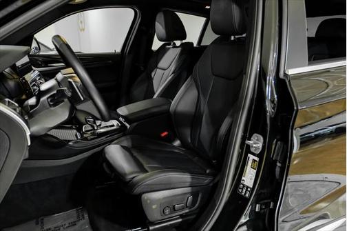 2024 BMW X4 xDrive30i