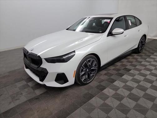 2024 BMW 530 i