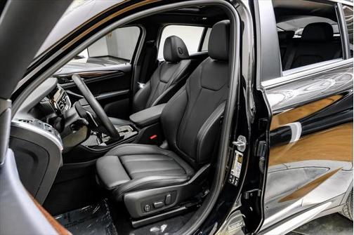 2024 BMW X4 xDrive30i