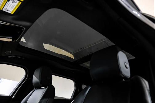 2024 Land Rover Range Rover Velar P250 SE R-Dynamic