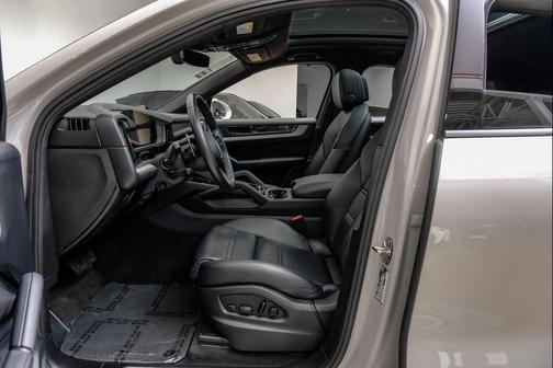 Gray 2024 Porsche Cayenne Cayenne