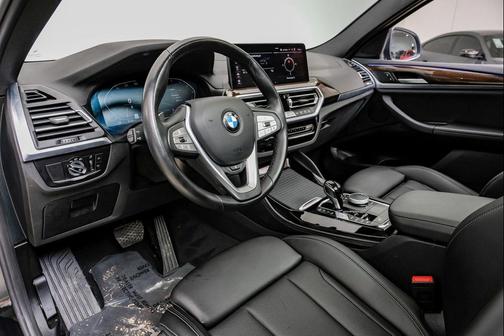 2024 BMW X4 xDrive30i