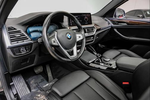 2024 BMW X4 xDrive30i