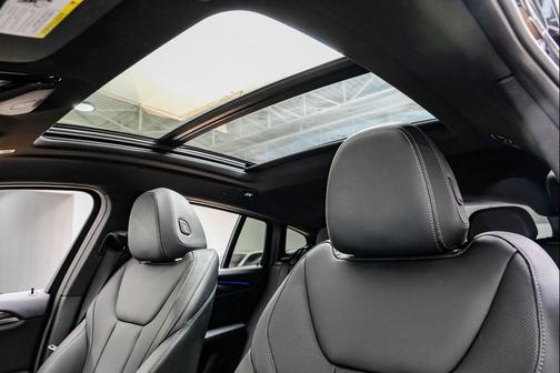 2024 BMW X4 xDrive30i