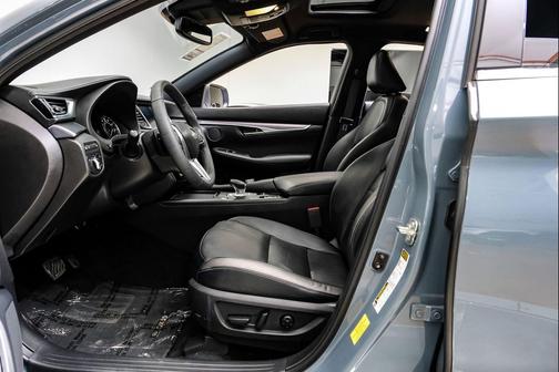 2023 INFINITI QX55 LUXE