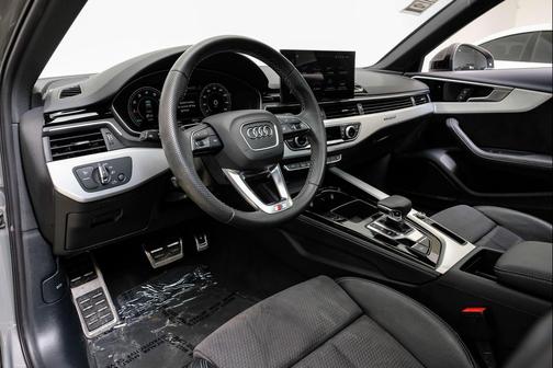 2023 Audi A4 45 S line Premium Plus