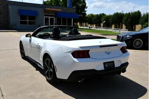 2025 Ford Mustang EcoBoost