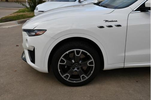 2023 Maserati Levante Modena