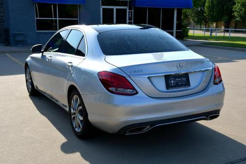 Photo 5 of 47 of 2018 Mercedes-Benz C-Class C 300