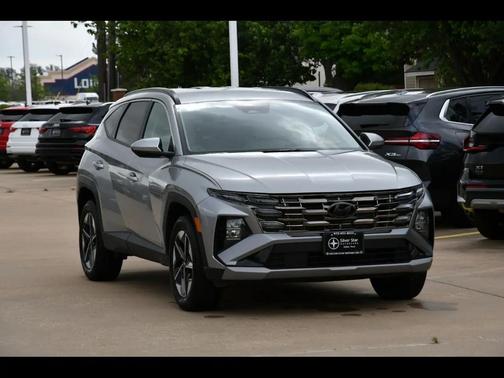 Diamond Silver 2025 Hyundai TUCSON SEL AWD