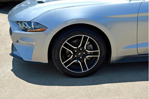 2022 Ford Mustang EcoBoost