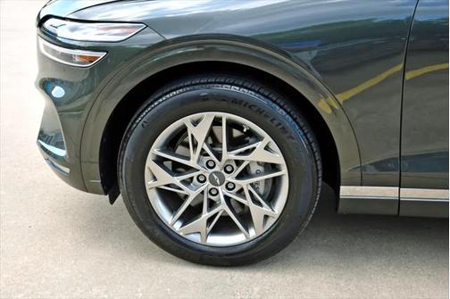 2025 Genesis GV70 2.5T AWD
