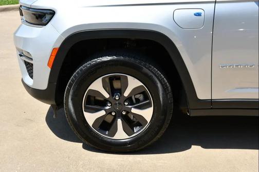 Silver 2025 Jeep Grand Cherokee 4xe Base