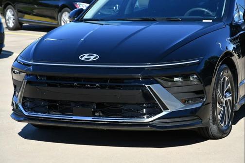 Black 2026 Hyundai SONATA Hybrid Base
