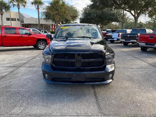 Photo 2 of 32 of 2016 RAM 1500 Tradesman