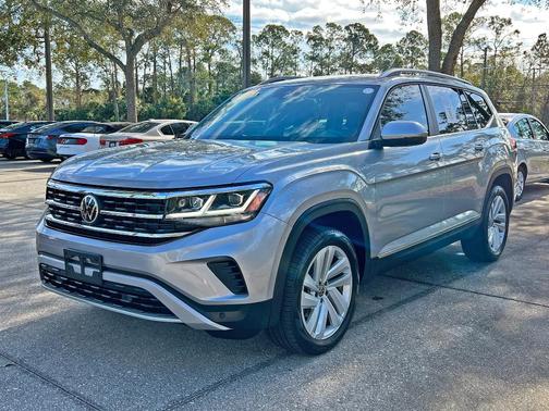 Photo 4 of 50 of 2021 Volkswagen Atlas 3.6 V6 SEL
