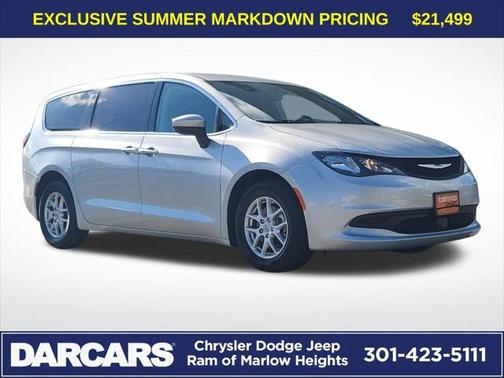2023 Chrysler Voyager LX