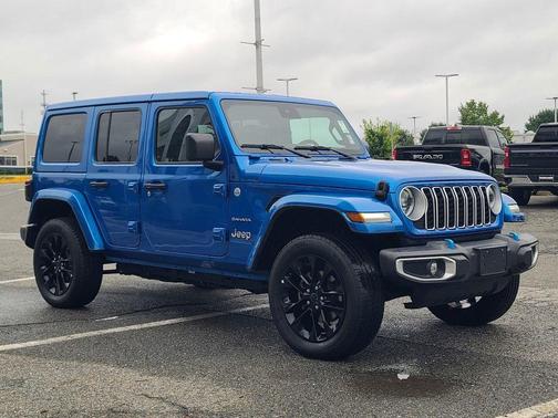 2024 Jeep Wrangler 4xe Sahara