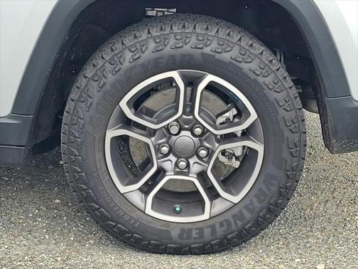 2023 Jeep Grand Cherokee 4xe Trailhawk
