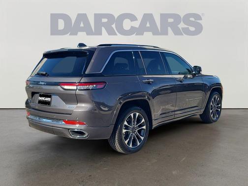 2022 Jeep Grand Cherokee 4xe Overland