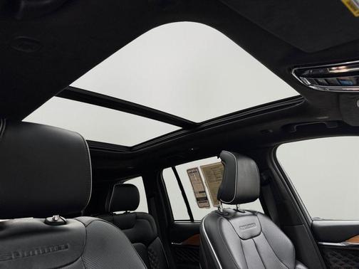 2023 Jeep Grand Cherokee 4xe Summit Reserve