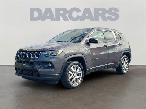 2024 Jeep Compass Latitude Lux